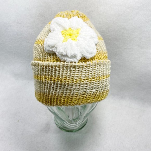Crochet & Knit Wide Cuff Daisy Beanie OS - Picture 4 of 11